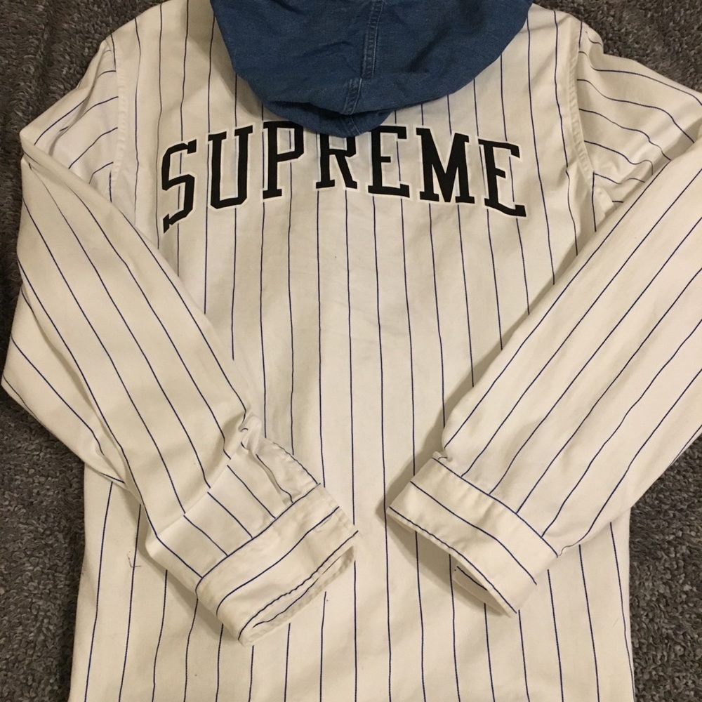 *TRADE* Supreme pull over